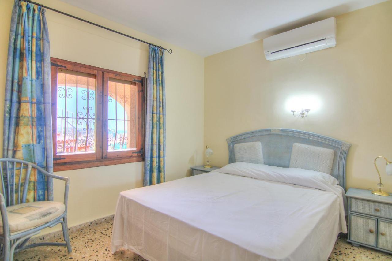 Villa con piscina y vistas al mar - Mar 27 H Calpe Exterior foto