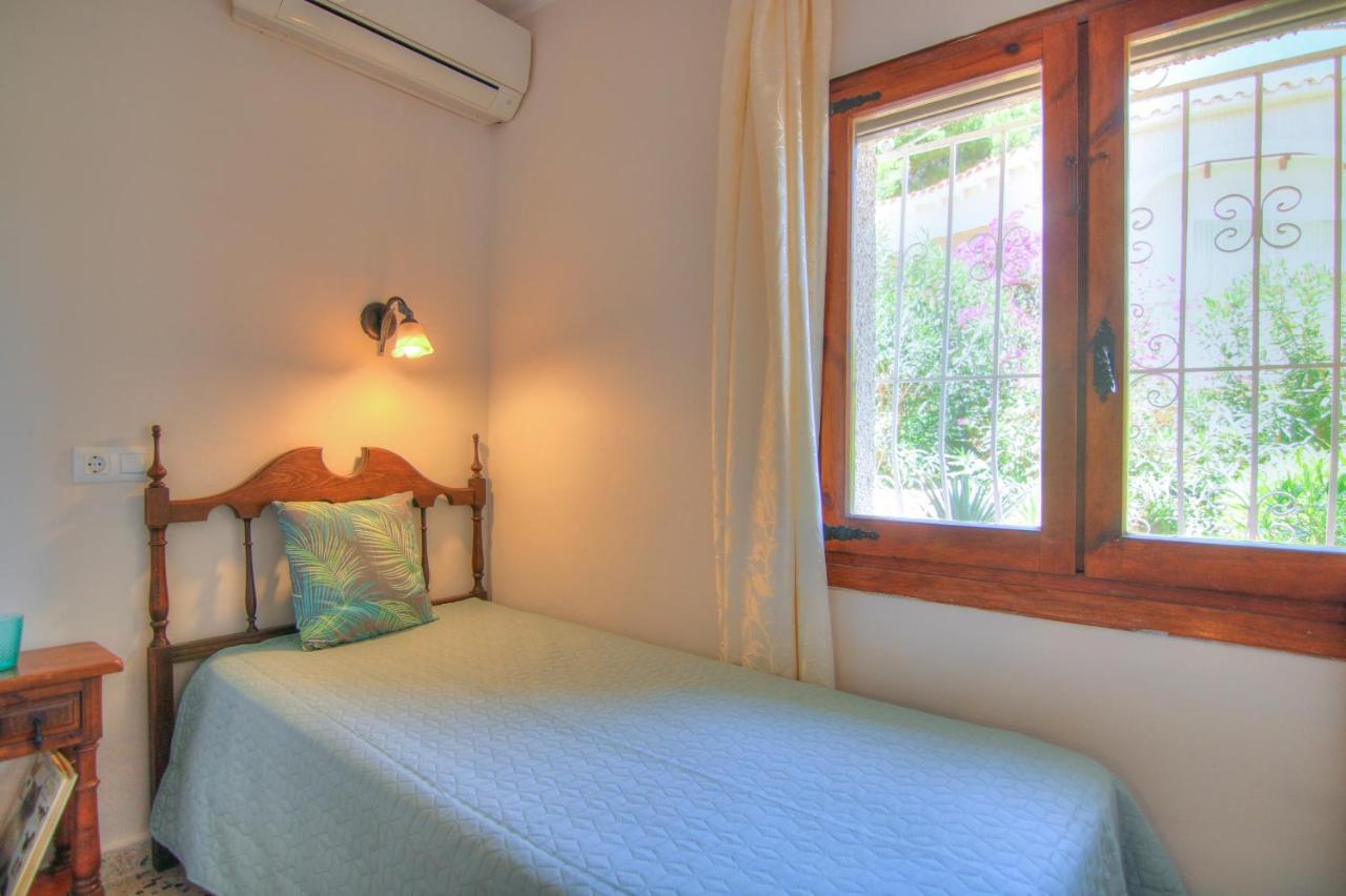 Villa con piscina y vistas al mar - Mar 27 H Calpe Exterior foto